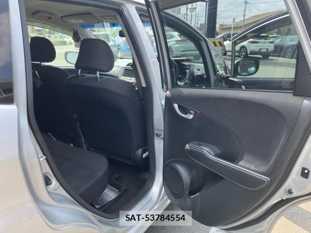 Honda FIT HYBRID 2012-01 8335844-15