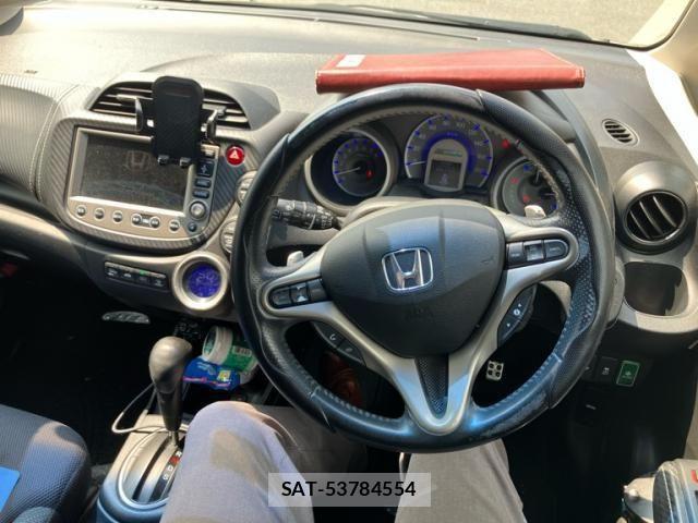 Honda FIT HYBRID 2012-01 8335844-19