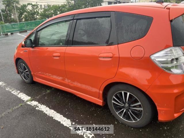 Honda FIT HYBRID 2012-06 8335848-5