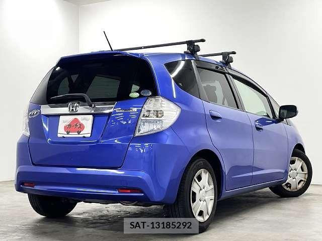 Honda FIT HYBRID 2011-09 8335842-2
