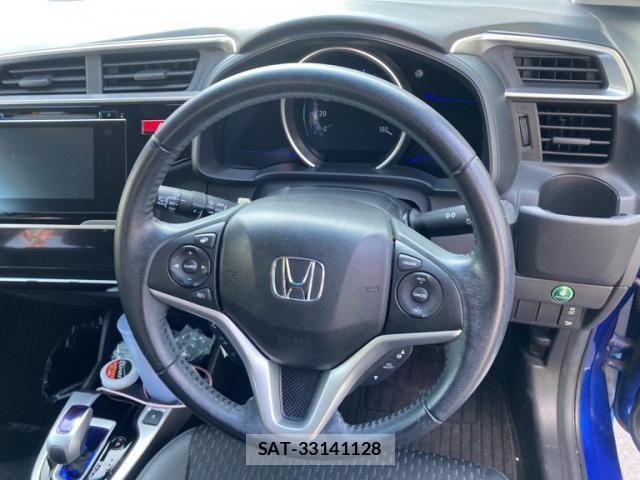 Honda FIT HYBRID 2013-09 8335843-11