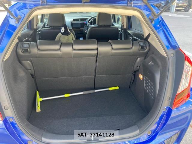 Honda FIT HYBRID 2013-09 8335843-15