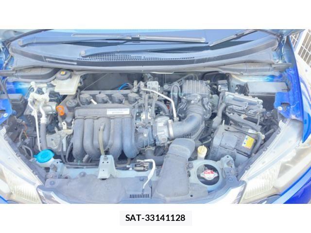 Honda FIT HYBRID 2013-09 8335843-17