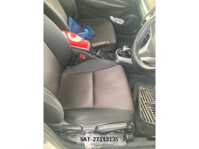 Honda FIT HYBRID 2014-03 8335841-11