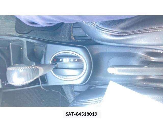 Honda FIT HYBRID 2011-08 8335846-23