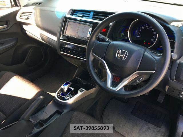 Honda FIT HYBRID 2015-06 8354481-17