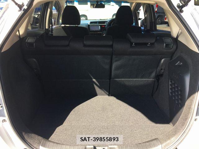 Honda FIT HYBRID 2015-06 8354481-27
