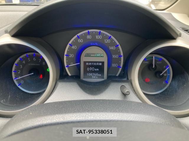 Honda FIT HYBRID 2012-04 8354491-17