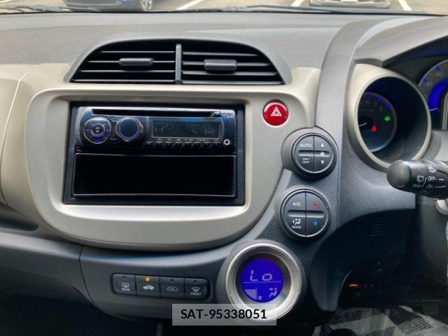 Honda FIT HYBRID 2012-04 8354491-18