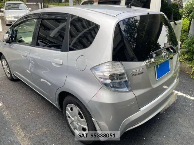 Honda FIT HYBRID 2012-04 8354491-5
