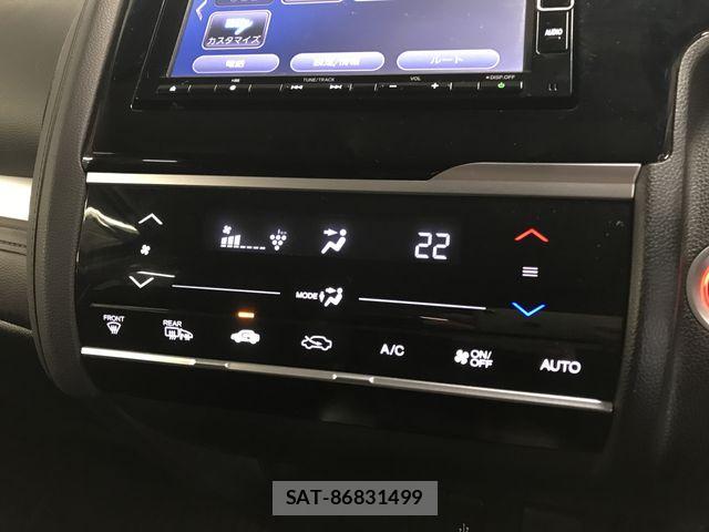 Honda FIT HYBRID 2017-10 8354476-14