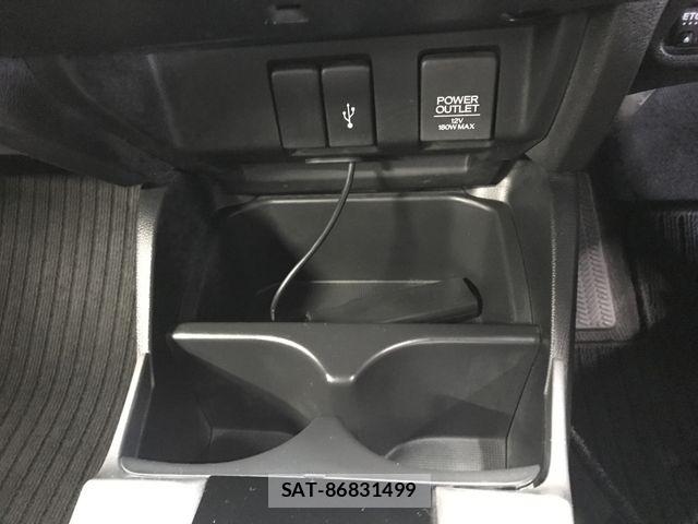 Honda FIT HYBRID 2017-10 8354476-15