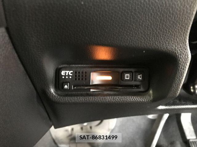 Honda FIT HYBRID 2017-10 8354476-21