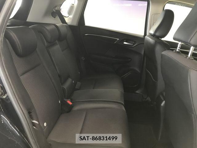 Honda FIT HYBRID 2017-10 8354476-8