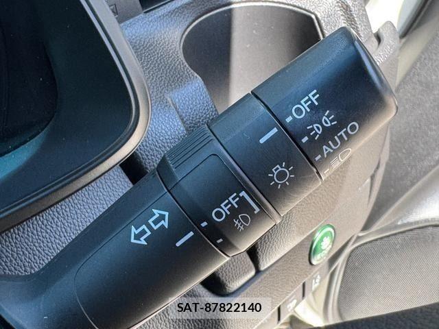 Honda FIT HYBRID 2017-10 8354475-18