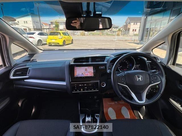 Honda FIT HYBRID 2017-10 8354475-1