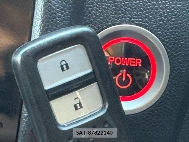 Honda FIT HYBRID 2017-10 8354475-19