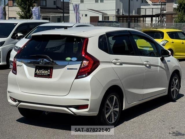 Honda FIT HYBRID 2017-10 8354475-5