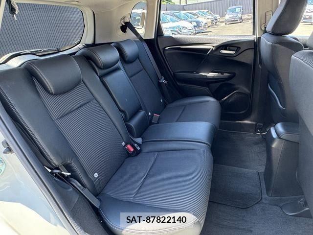 Honda FIT HYBRID 2017-10 8354475-8