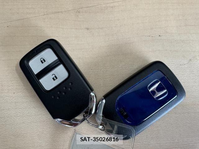 Honda FIT HYBRID 2018-03 8354477-29