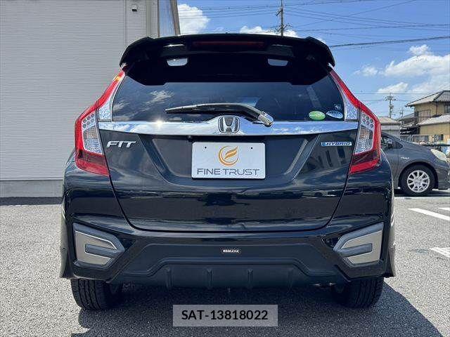 Honda FIT HYBRID 2014-04 8354480-15
