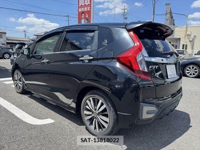 Honda FIT HYBRID 2014-04 8354480-16