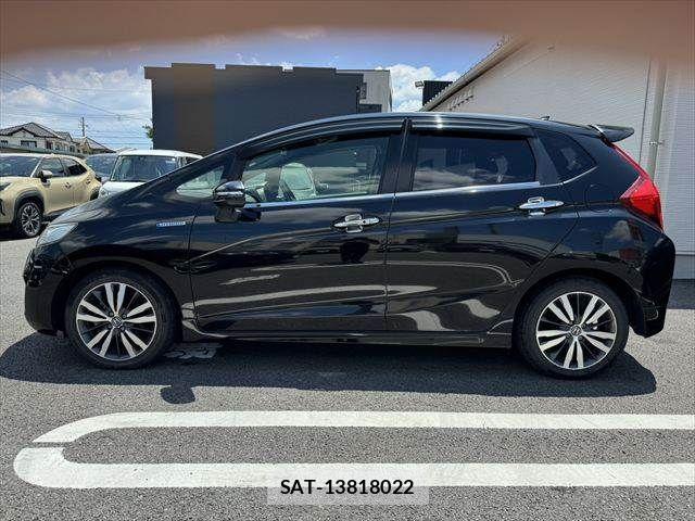 Honda FIT HYBRID 2014-04 8354480-17