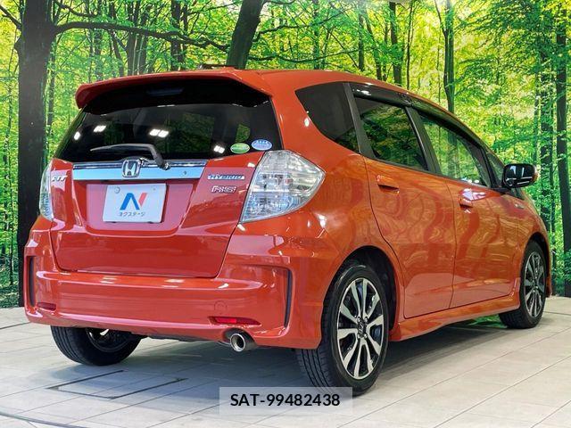Honda FIT HYBRID 2013-02 8354488-16