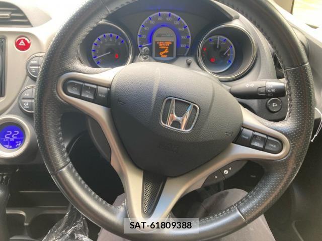 Honda FIT HYBRID 2012-10 8354493-21