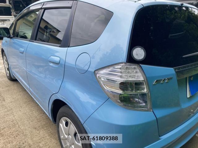 Honda FIT HYBRID 2012-10 8354493-7