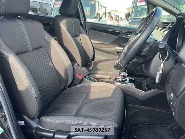 Honda FIT HYBRID 2018-04 8354474-11