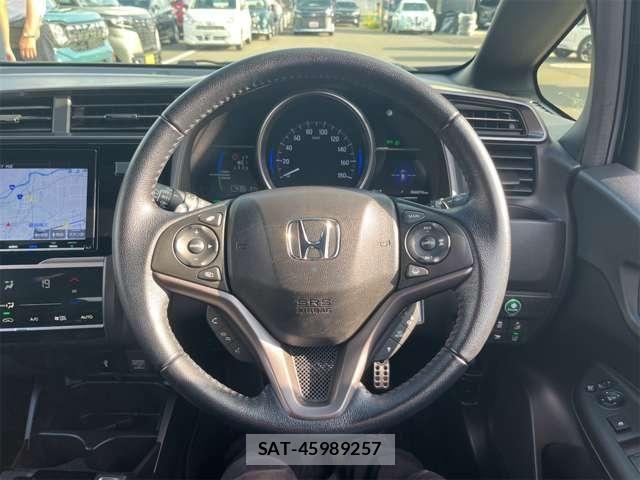 Honda FIT HYBRID 2018-04 8354474-14
