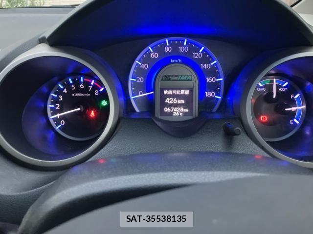 Honda FIT HYBRID 2011-12 8354496-13