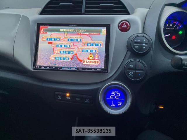 Honda FIT HYBRID 2011-12 8354496-16
