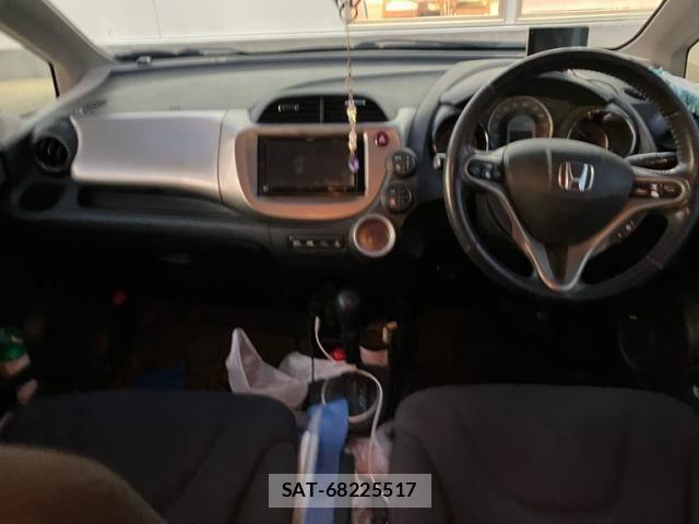 Honda FIT HYBRID 2012-07 8365949-15