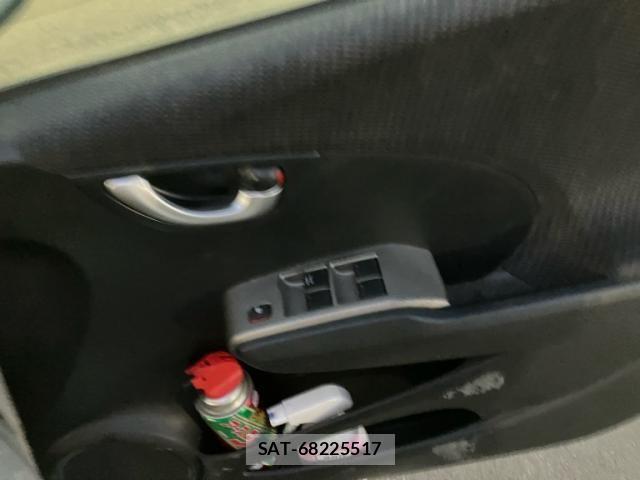 Honda FIT HYBRID 2012-07 8365949-17