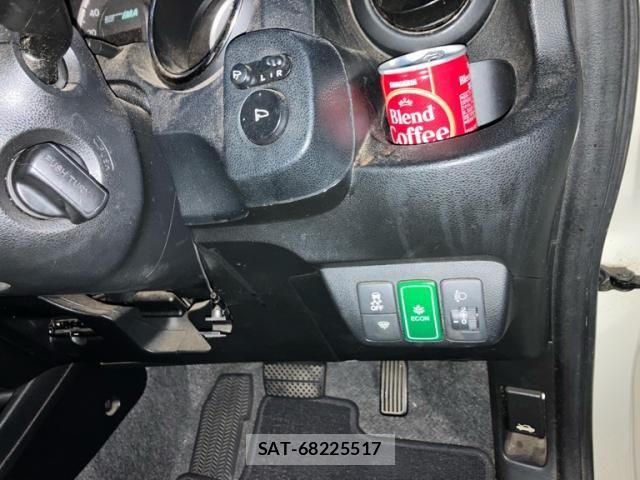 Honda FIT HYBRID 2012-07 8365949-18