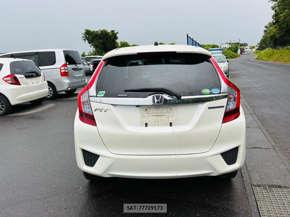 Honda FIT HYBRID 2014-01 8311391-3