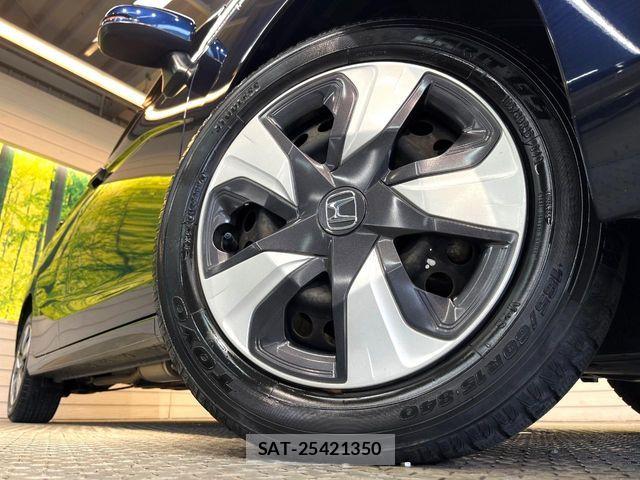 Honda FIT HYBRID 2016-02 8365935-11