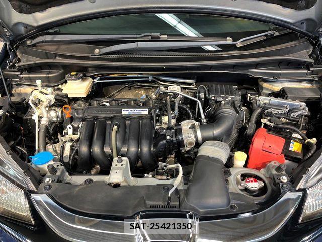 Honda FIT HYBRID 2016-02 8365935-16