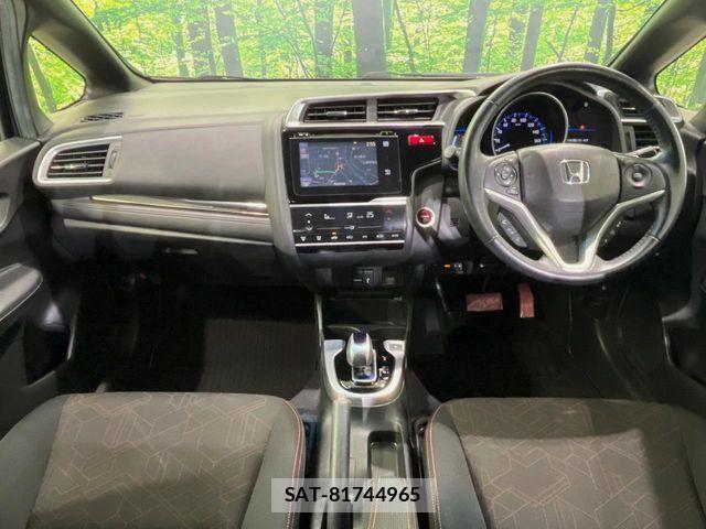 Honda FIT HYBRID 2013-12 8365937-1