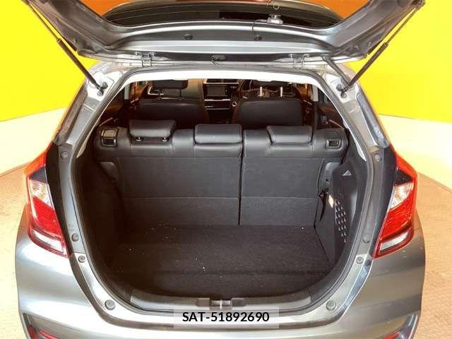 Honda FIT HYBRID 2017-06 8365933-15
