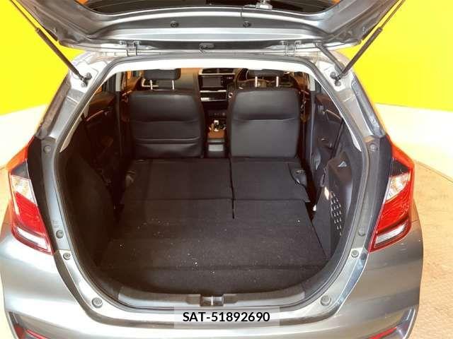 Honda FIT HYBRID 2017-06 8365933-16
