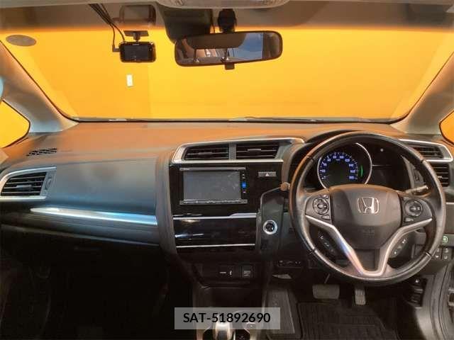 Honda FIT HYBRID 2017-06 8365933-19