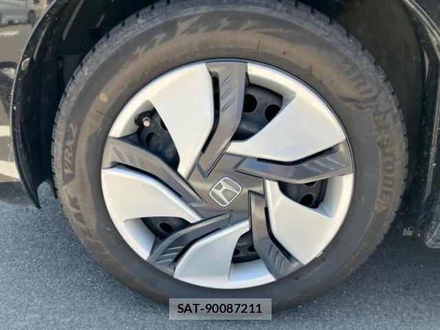 Honda FIT HYBRID 2013-10 8365945-9