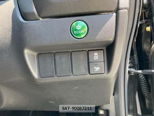 Honda FIT HYBRID 2013-10 8365945-16