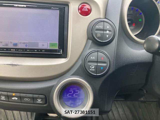 Honda FIT HYBRID 2011-08 8365951-16
