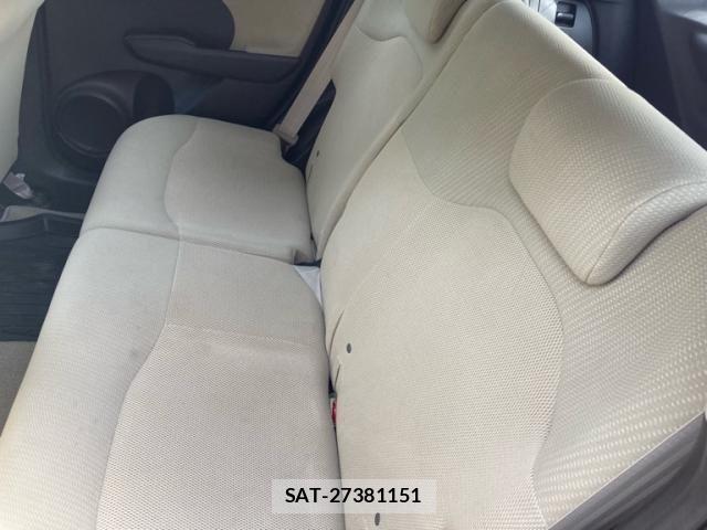 Honda FIT HYBRID 2011-08 8365951-8