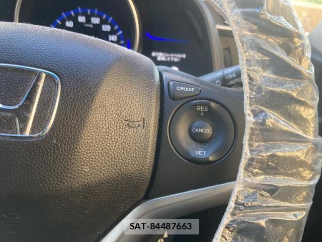 Honda FIT HYBRID 2015-09 8365943-13