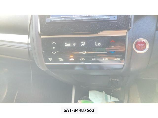 Honda FIT HYBRID 2015-09 8365943-17
